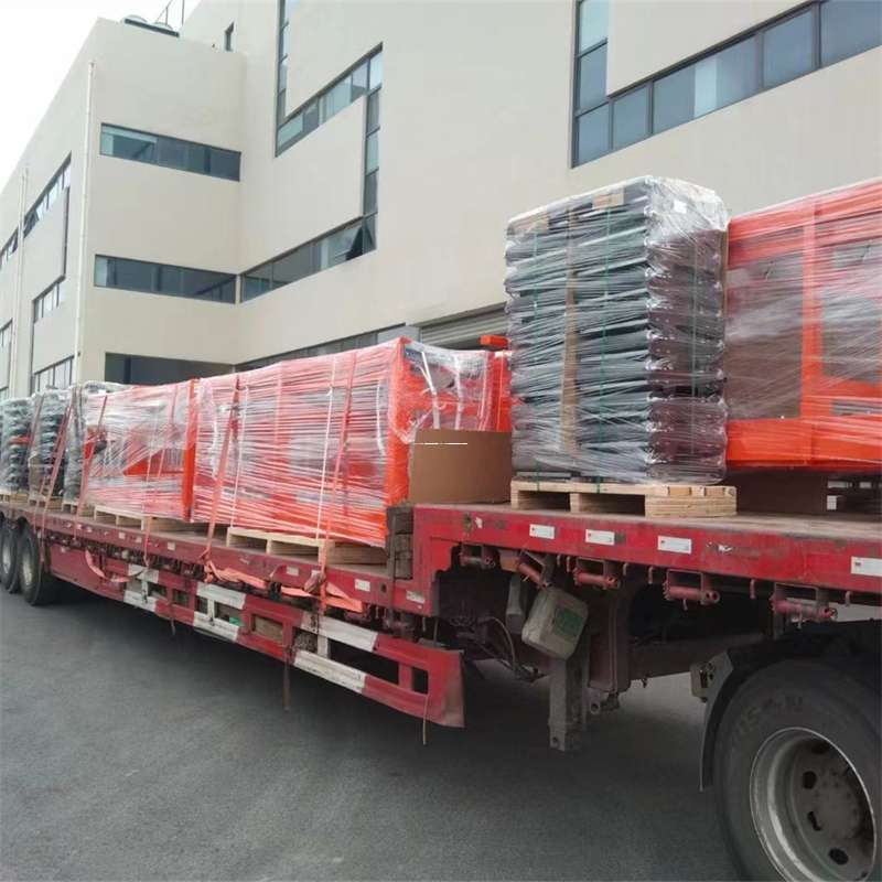 内蒙古赤峰巴林右旗到新疆伊犁霍城县物流公司内蒙古赤峰巴林右旗至新疆伊犁霍城县物流专线往返运输